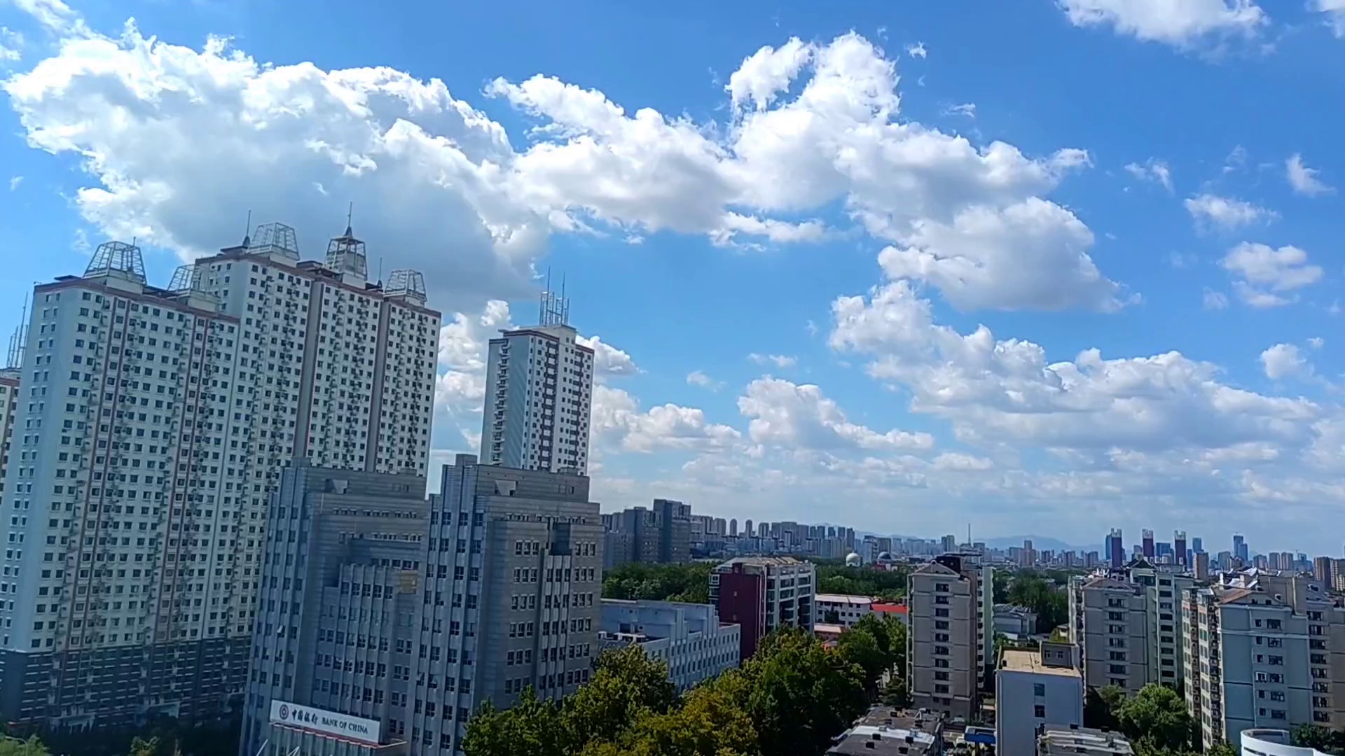 淄博:天蓝水碧秋光好