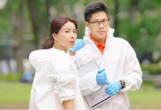 霍启刚的八年追妻路,比偶像剧还要精彩,原来霍少也曾"卑微"过