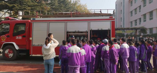 烟台栖霞市实验小学图片