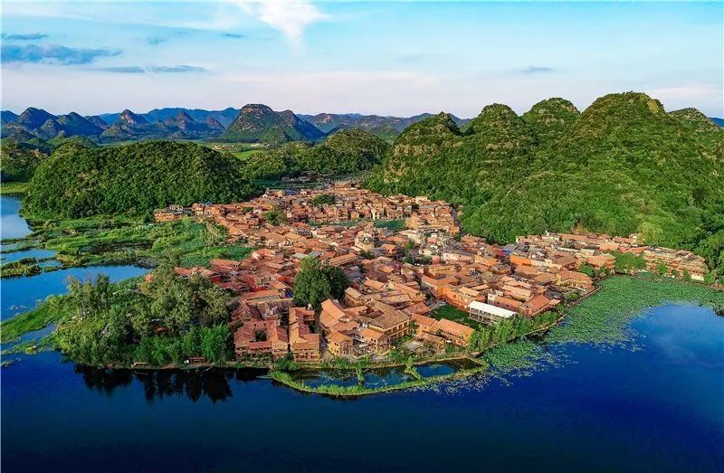 招商引资取得实效 仙人洞村实现美丽"蝶变"