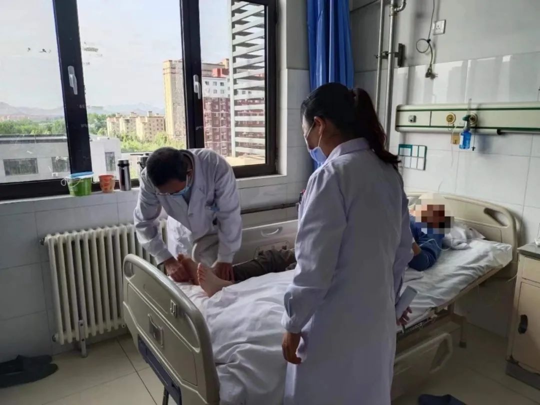 五一假期我在岗|平山县人民医院白衣战士用行动诠释劳动之美