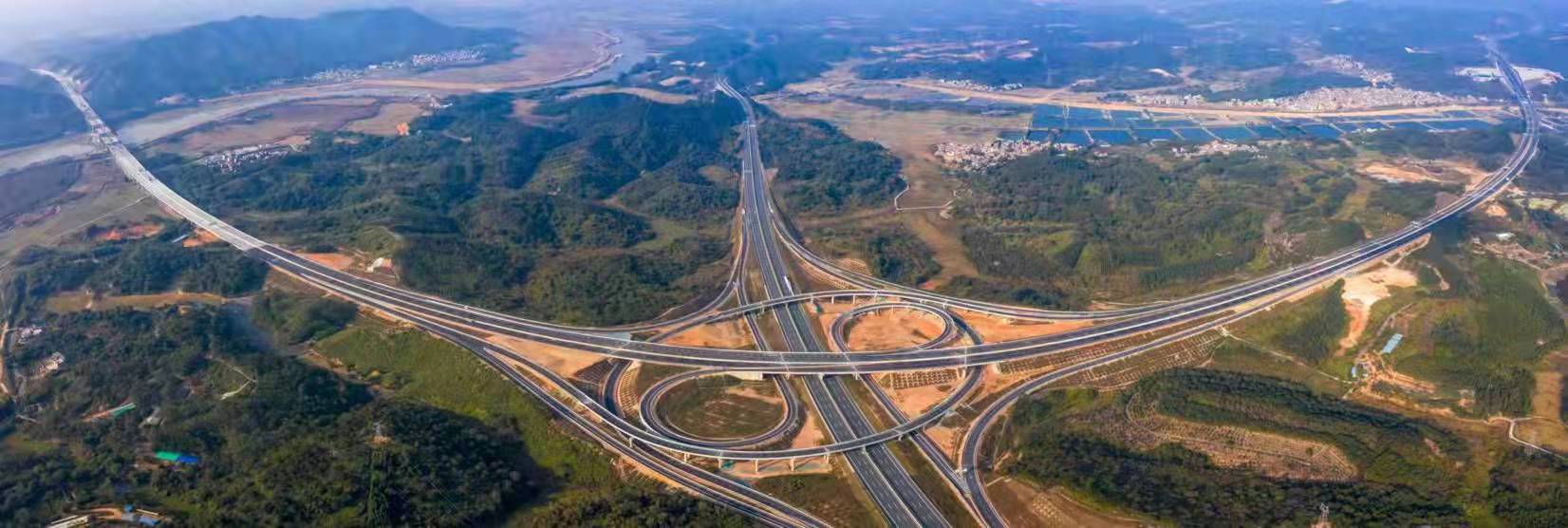 广连高速公路三凤里互通至连州段将于12月31日通车