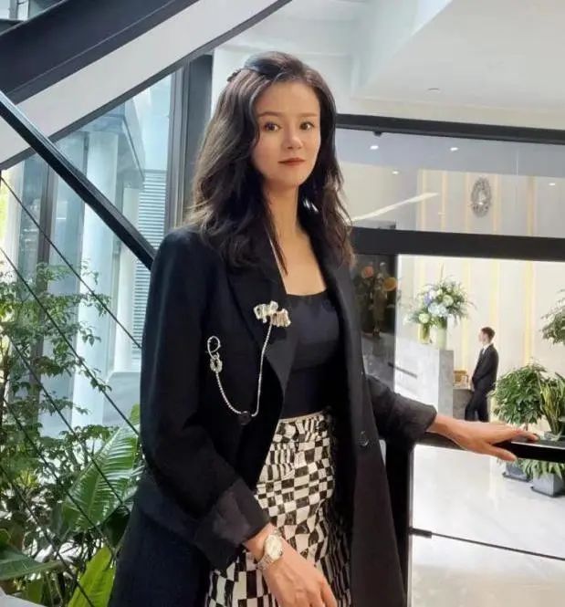 涪城女儿志 | 吴佳莉:从月薪3000元到年薪50万,以奋斗之姿书写传奇柜