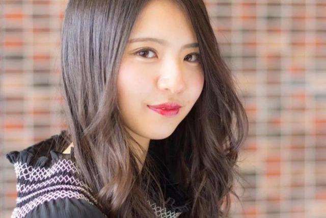 当代女大学生发型大赏,网友:越看越像70后,时尚真是一个轮回