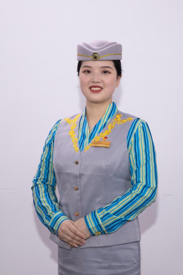 春运之ta的外号④|高铁餐车有"芊总"人见人爱"开心果"