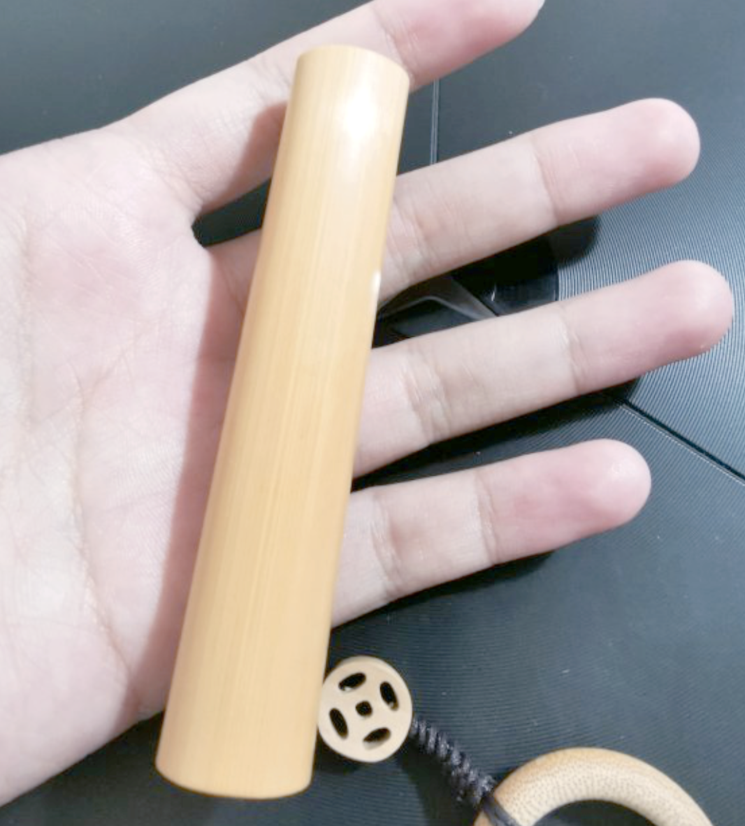 竹子的盘玩之道,与葫芦颇为相似,皆需步步为营,耐心打磨