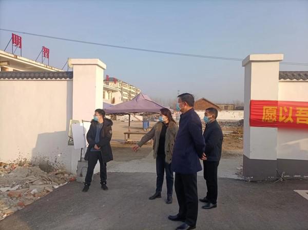 颍上县慎城镇党政主要负责同志带队调研节前安全生产工作