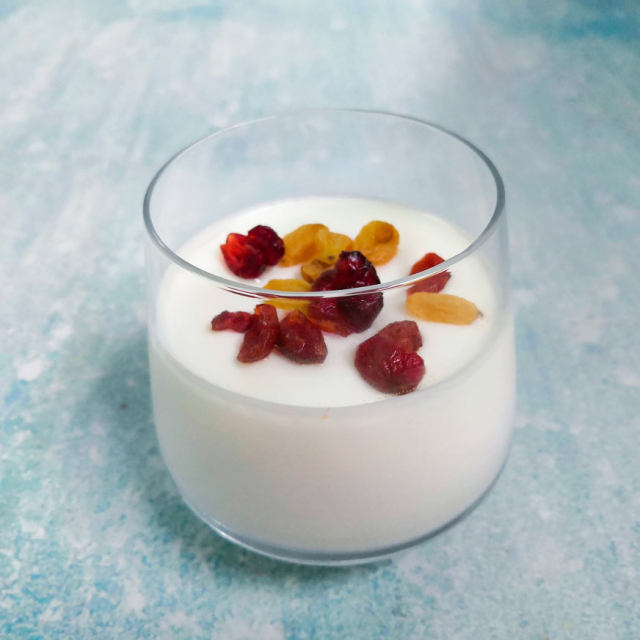 自己做的酸奶,没有防腐剂,美味又新鲜