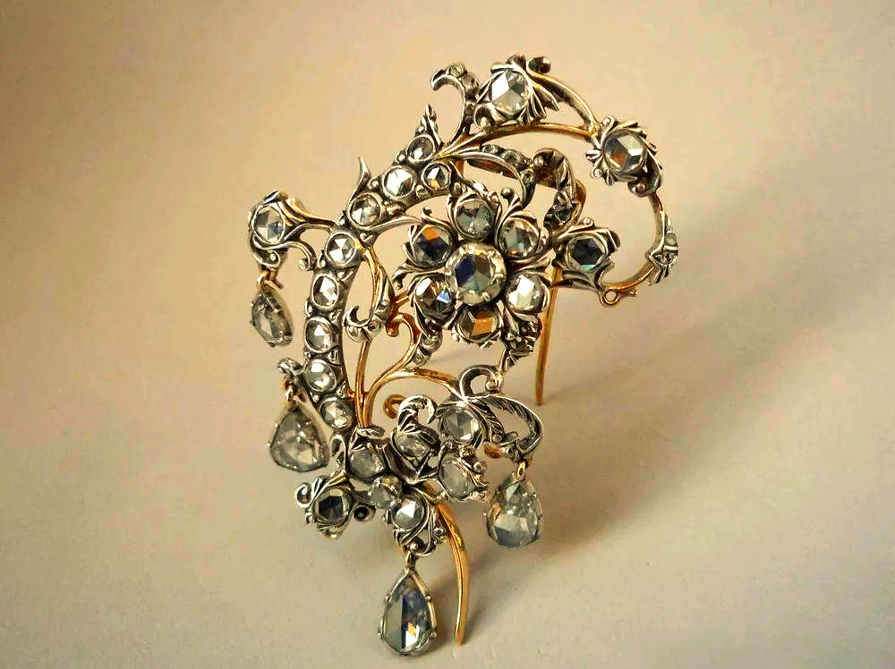 洛可可风格珠宝的多样特点与华美设计