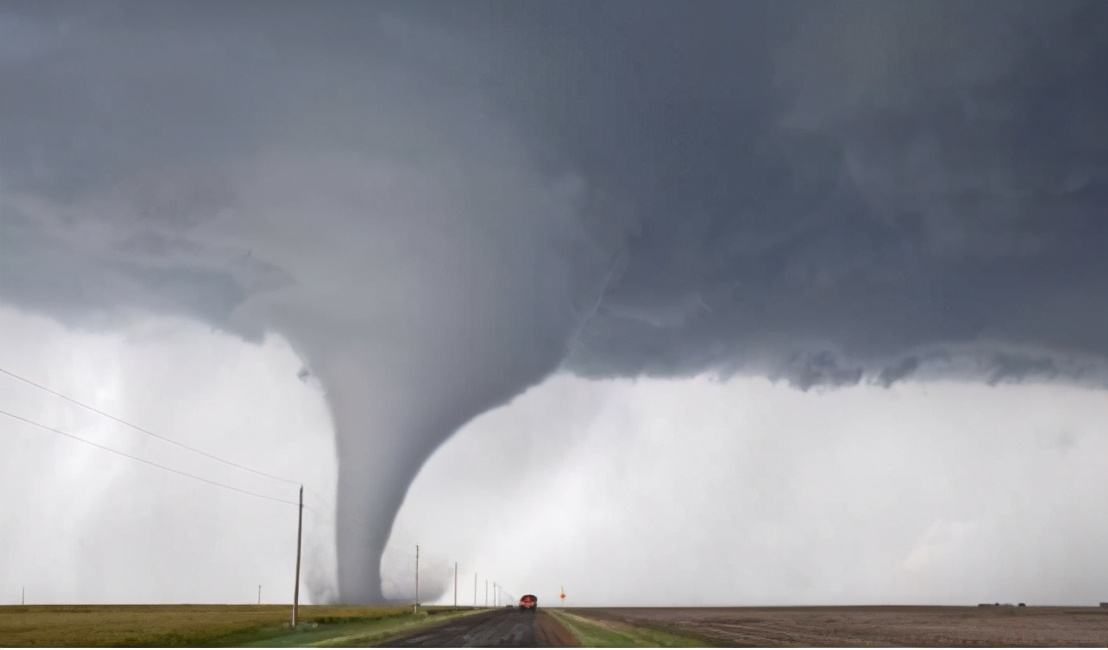 平均每天5个龙卷风,美国是捅了龙卷风的窝了吗?为何狂风肆虐?