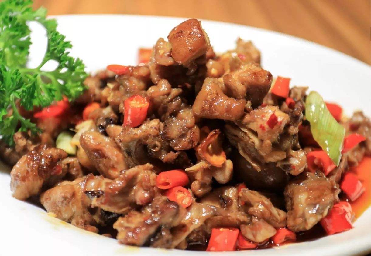 澳大利亚兔子曾超过100亿只,军队无奈出动轰炸机也没能消灭