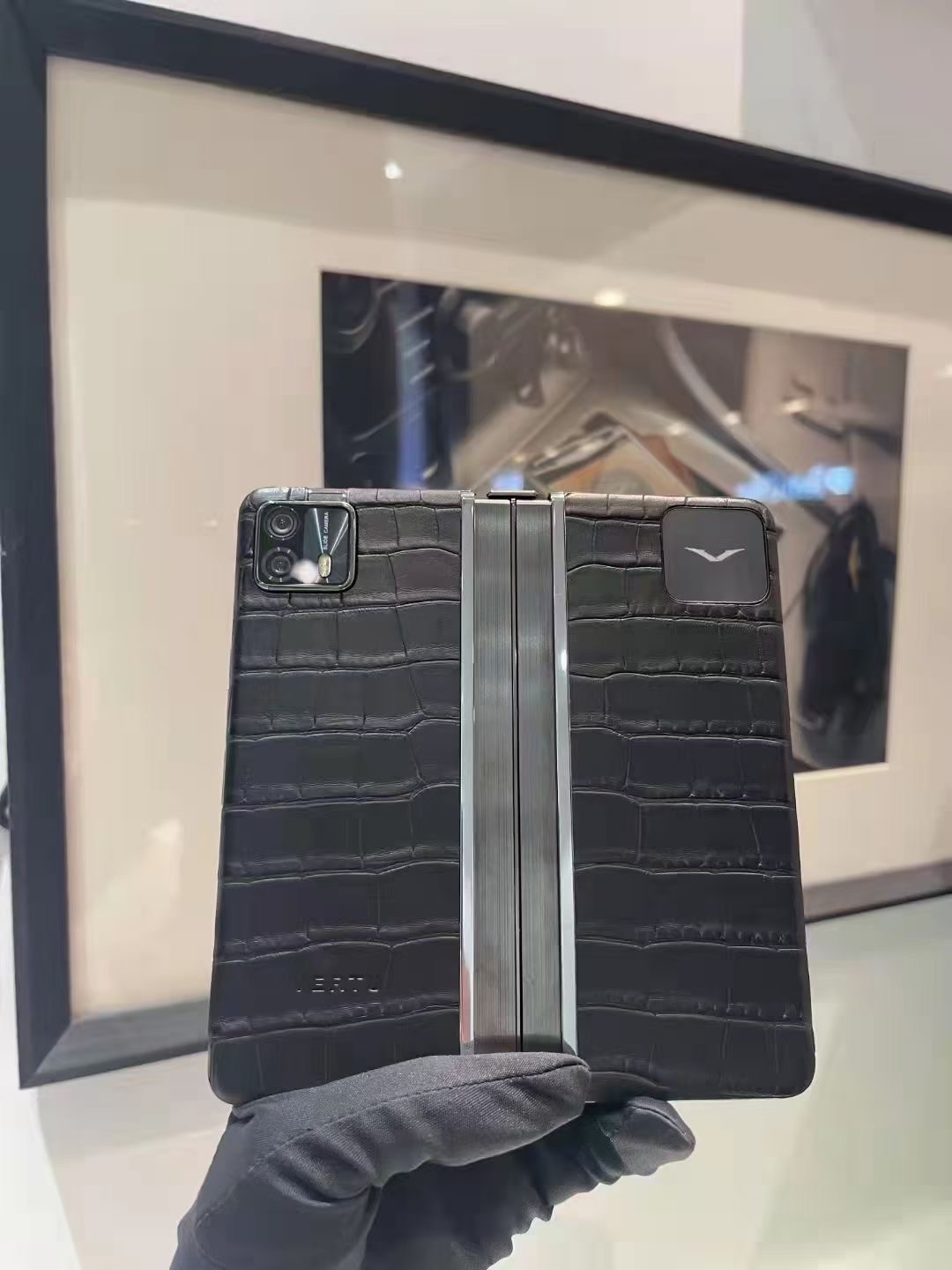 vertu/纬图2022最新款折叠屏-威图手机官方专卖店已到货