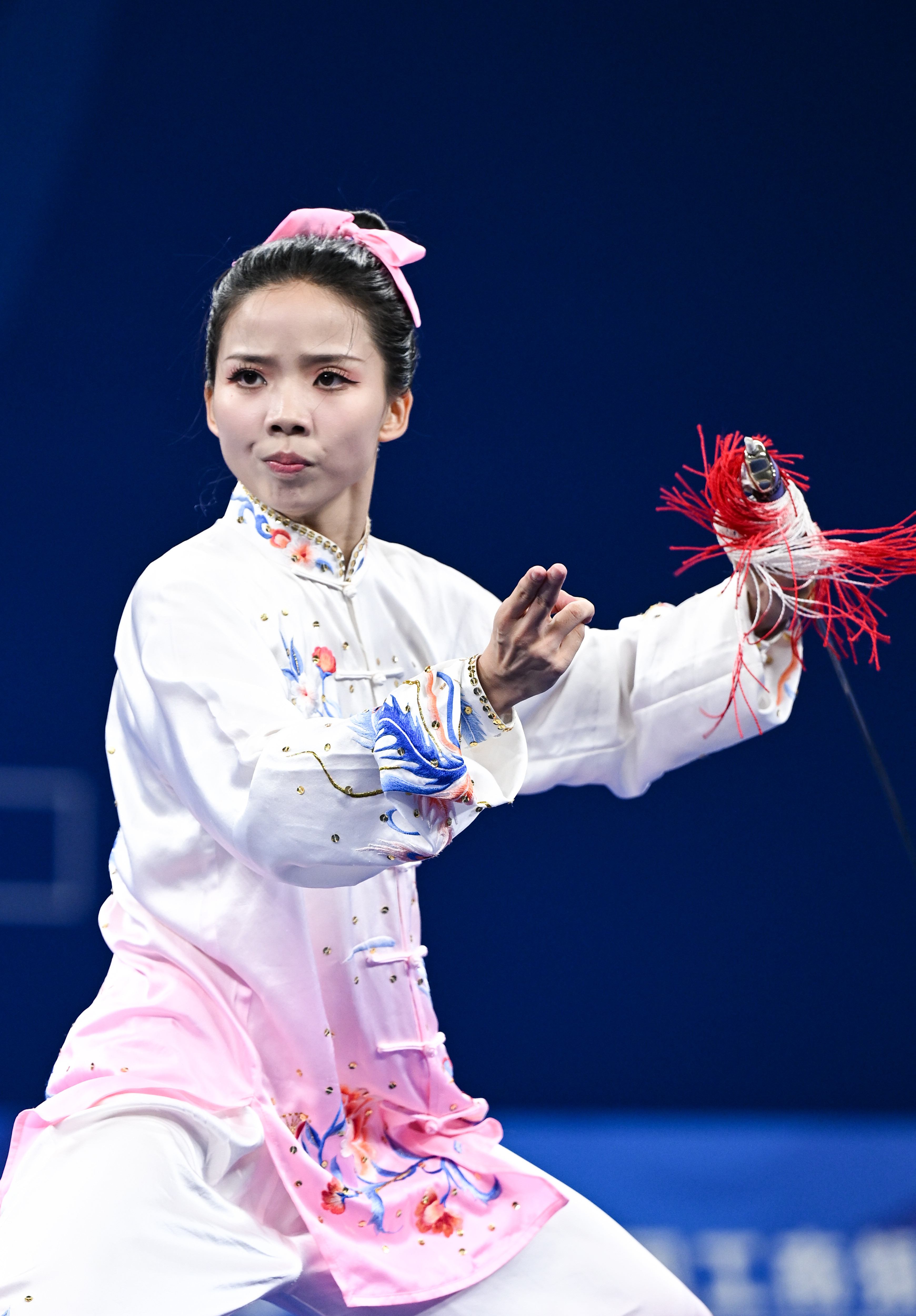 武术——女子太极剑:陈小丽夺冠