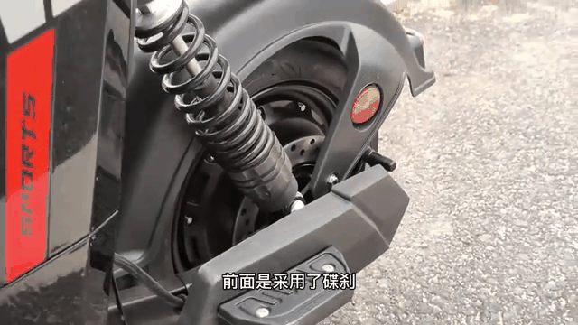 新国标下碟刹逆袭？鼓刹不敌雨天2.4米生死差，你的车选对了吗-有驾