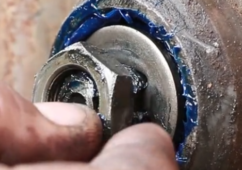 大众途锐传动轴如何拆装