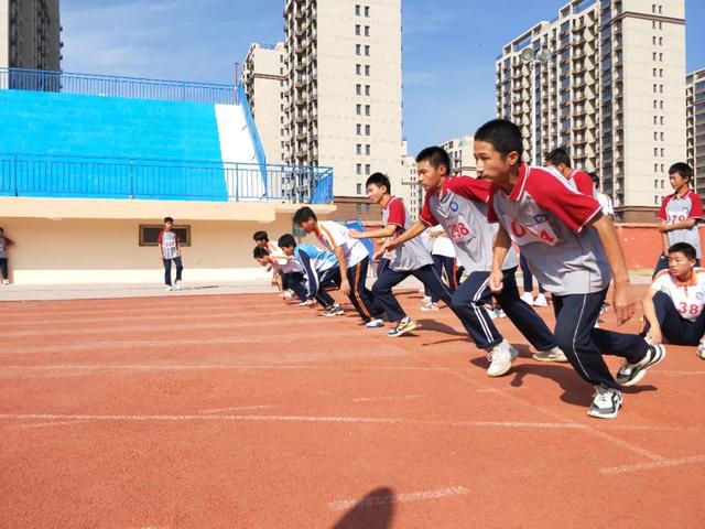 曲周一中昨日举行2022年秋季运动会