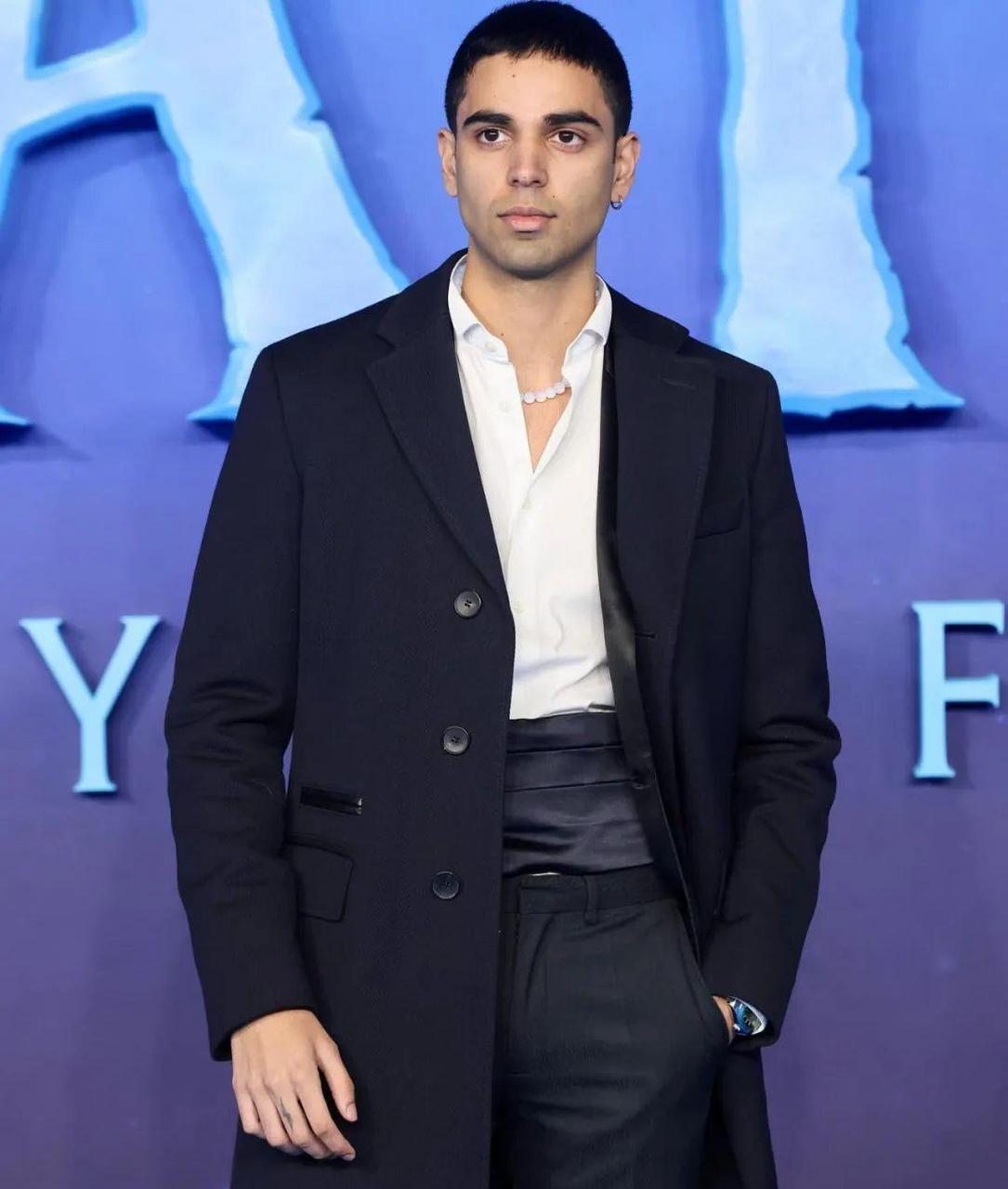 新的英国印度裔男演员 rish shah(瑞舒·沙哈),他被《综艺》杂志评为