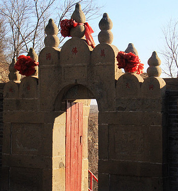 辽宁锦州——万佛堂石窟景区