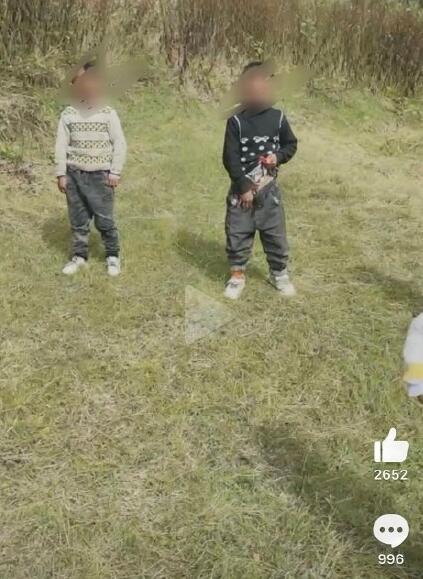 上梁不正下梁歪,家庭教育很重要,从小就对女生现鸡鸡是教育问题