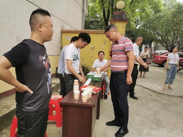 安乡县下渔口镇积极开展公职人员吸毒检测工作