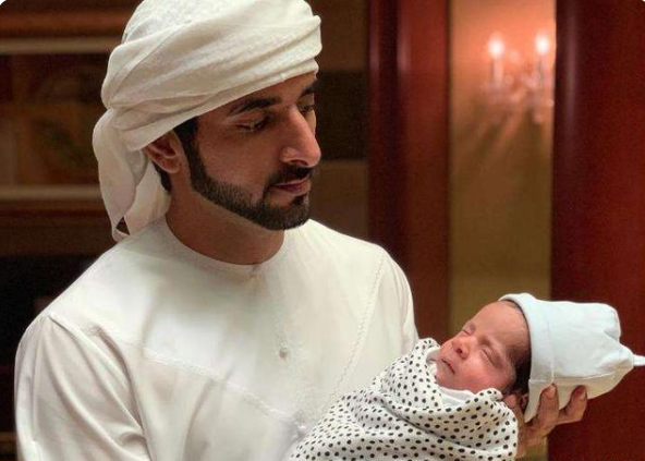 迪拜太子妃谢哈克:宛如精致的瓷娃娃,先嫁哥哥,丈夫死后又嫁弟弟