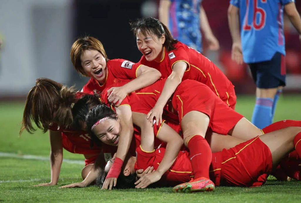 「喜迎冬奥会」今晚冲击冠军!加油,中国女足!