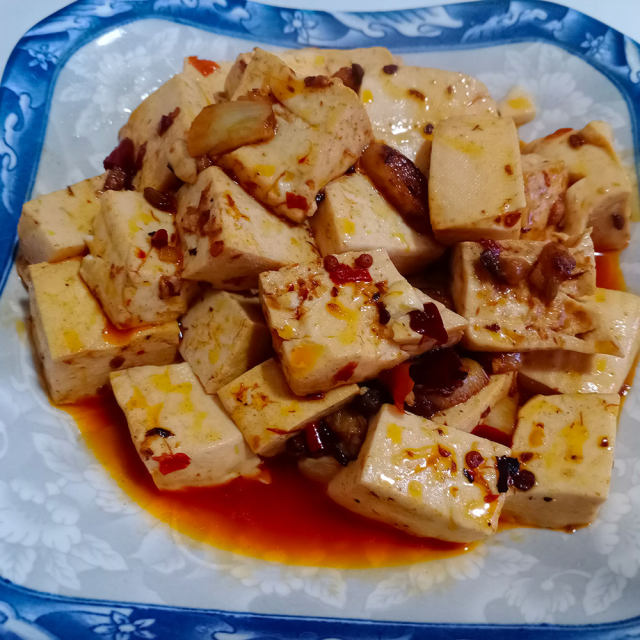 麻辣豆腐,软嫩可口,香辣下饭