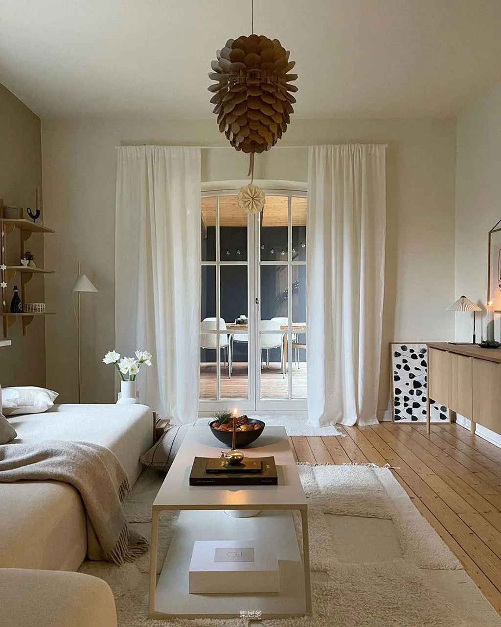 一名德国室内设计师在乡村别墅中的新年童话