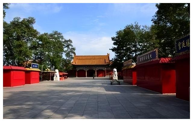 辽宁鞍山玉佛苑,拥有全球最大的玉佛,吸引无数游客朝拜