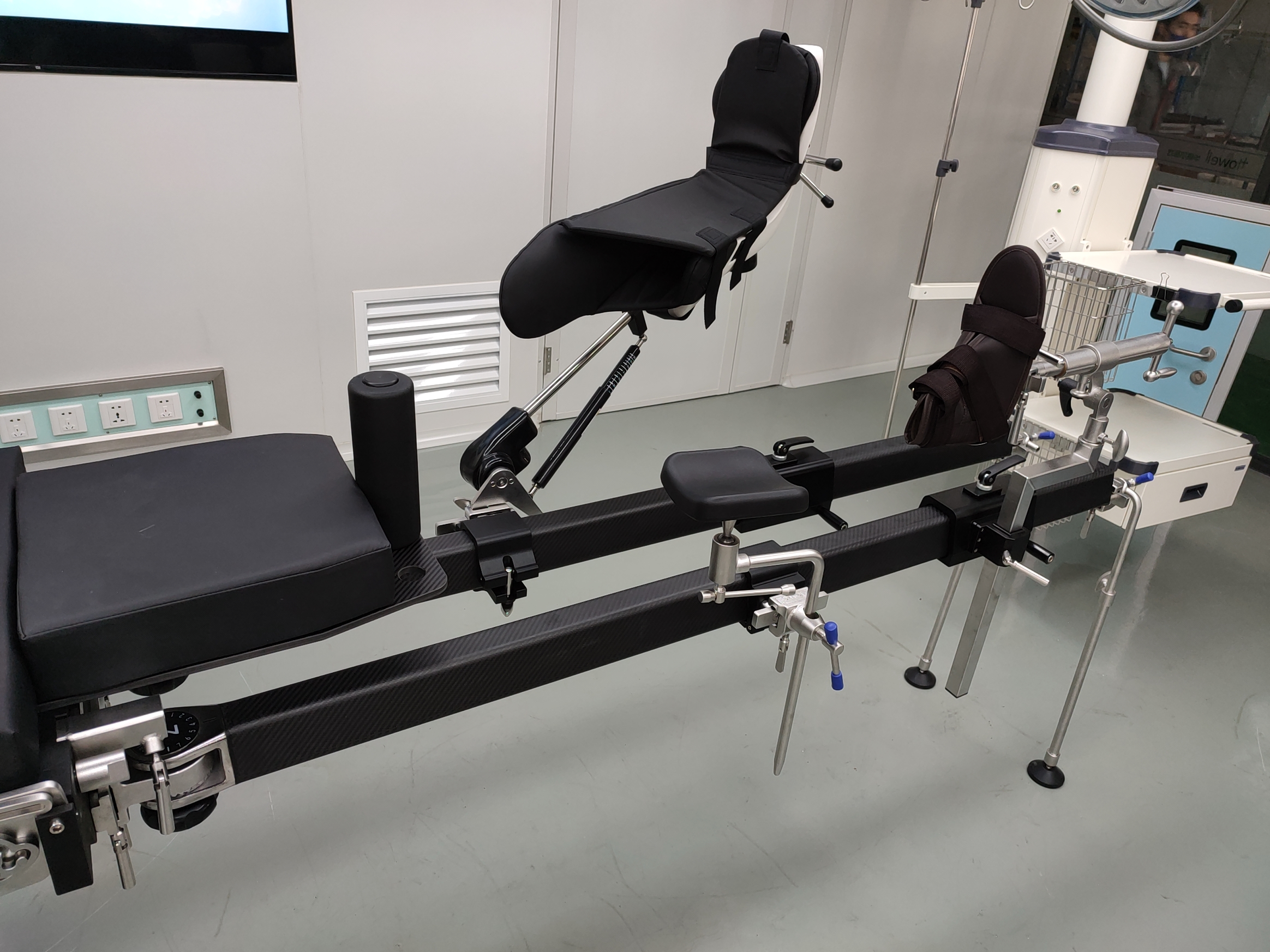 髋关节手术牵引架