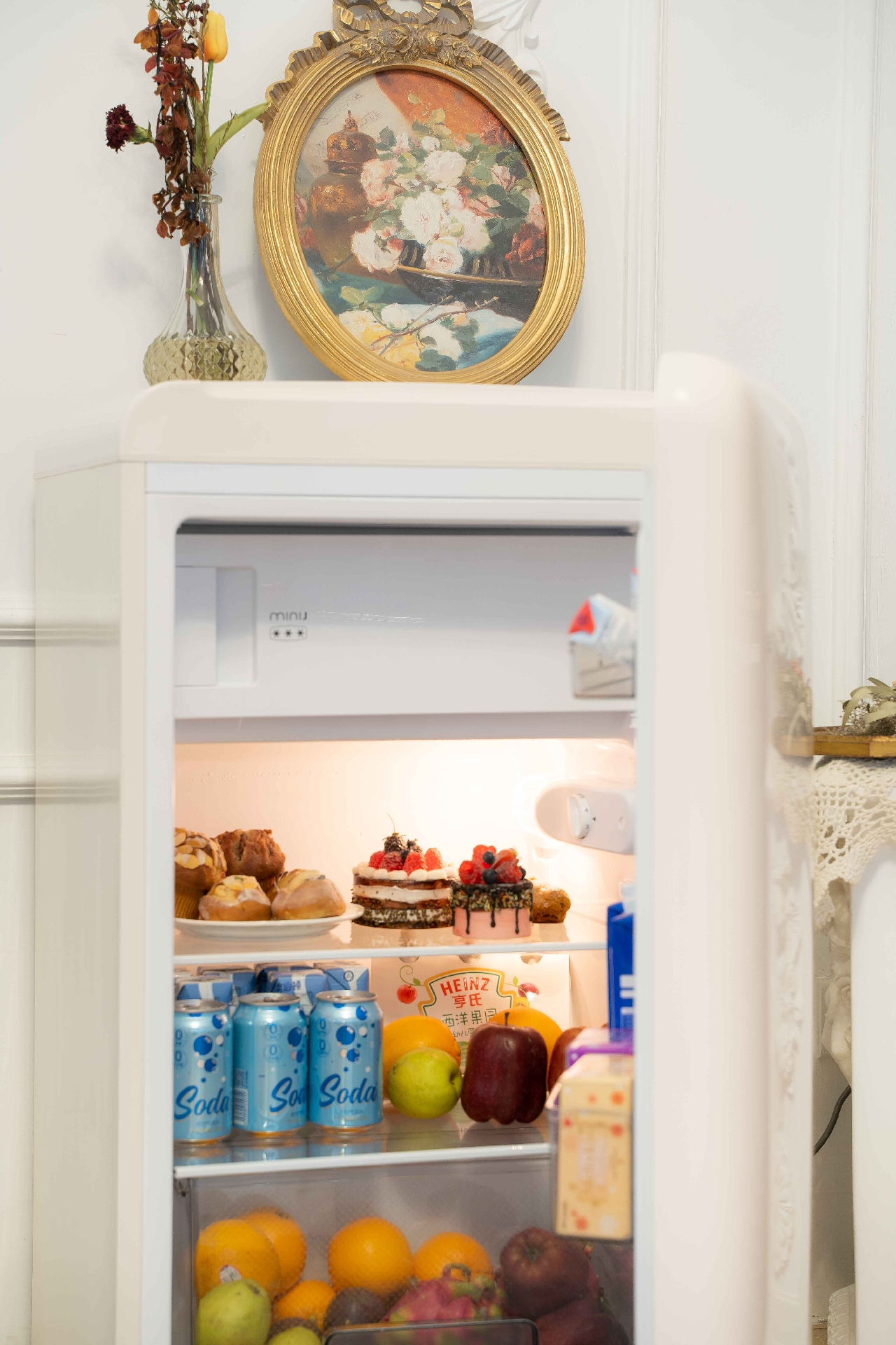 让复古时髦沉淀出份量 小吉迷你冰箱深谙时尚要义