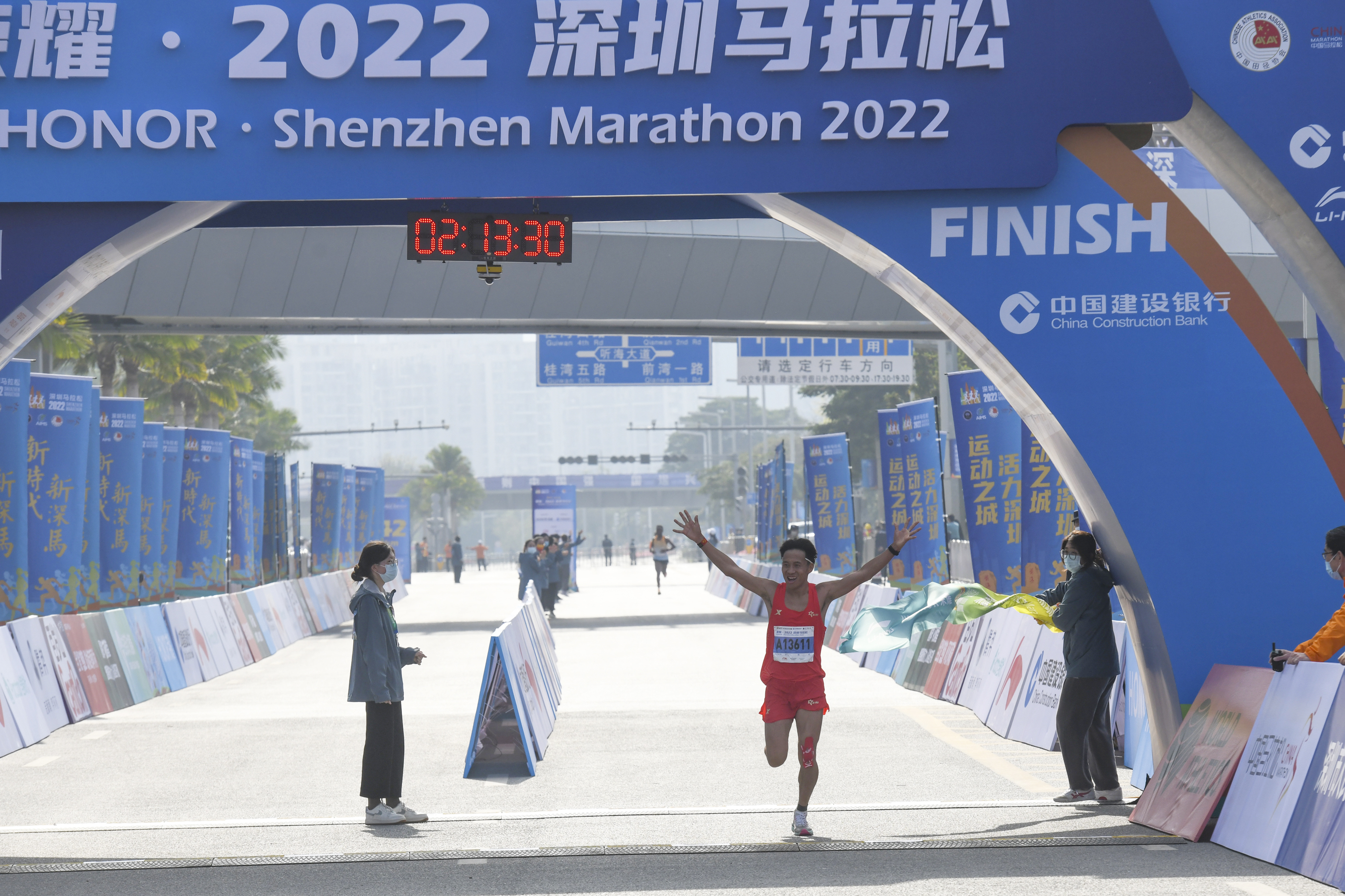 马拉松——2022深圳马拉松赛况