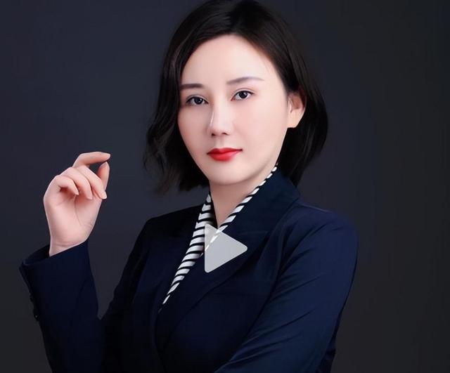 "反腐斗士"王燕茹:被绿后检举男友父子反坐牢,转行学法律自救