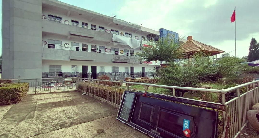 河南灾后重建:多方协作助力学校复学