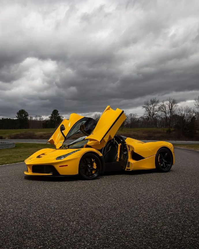 为什么高端车很少有白色的