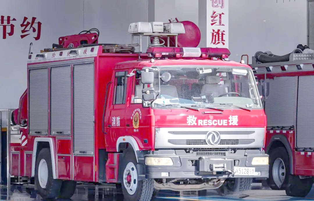 东风153消防战斗车辆:多地一线服役,消防历史的一部分