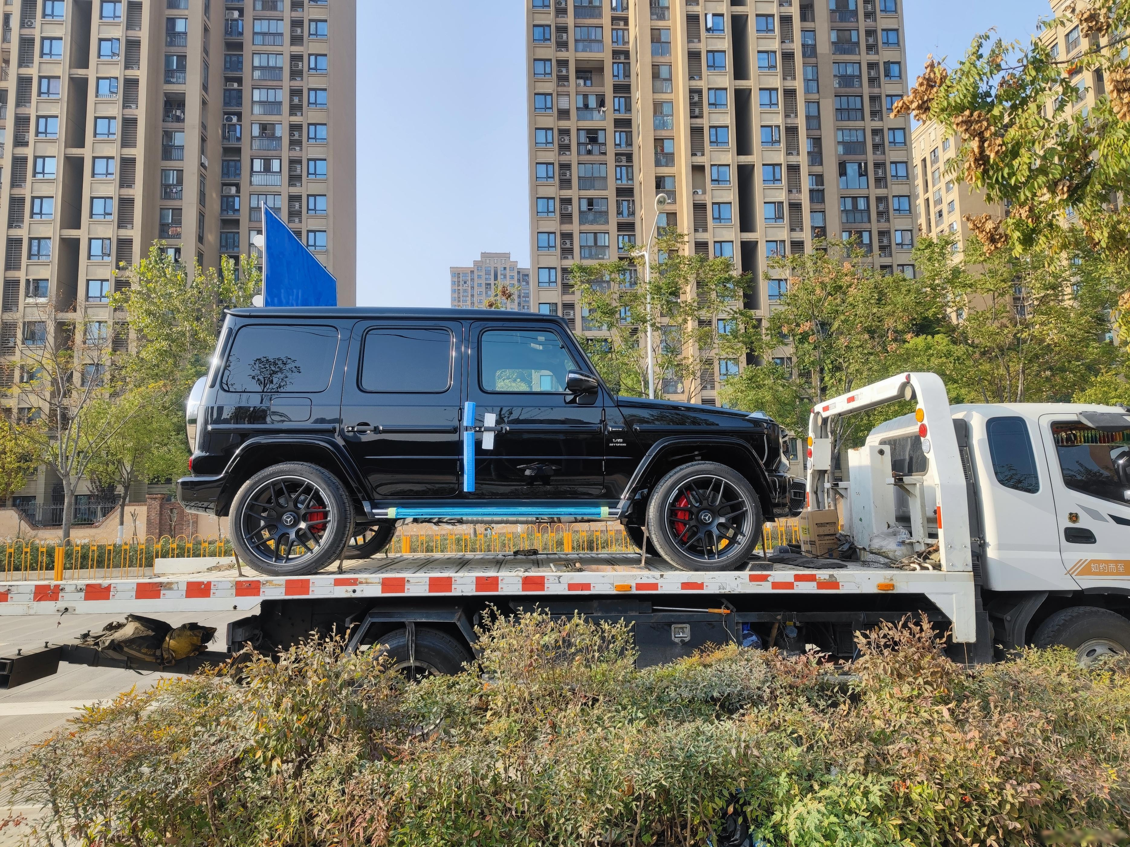 奔驰amg g63提车,越野车里永远的神,车主:加了37万