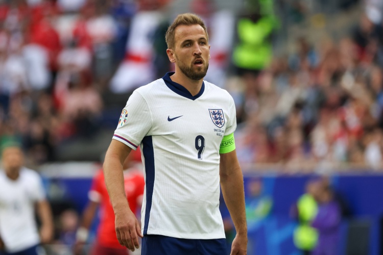 创历史,凯恩成为首位效力德甲率队出战大赛决赛的英格兰队长