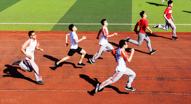 1000米三分钟什么水平?如何提升1000米成绩?