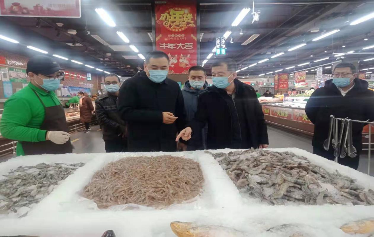 河北大城县副县长郑金明检查指导超市,农贸市场疫情防控工作
