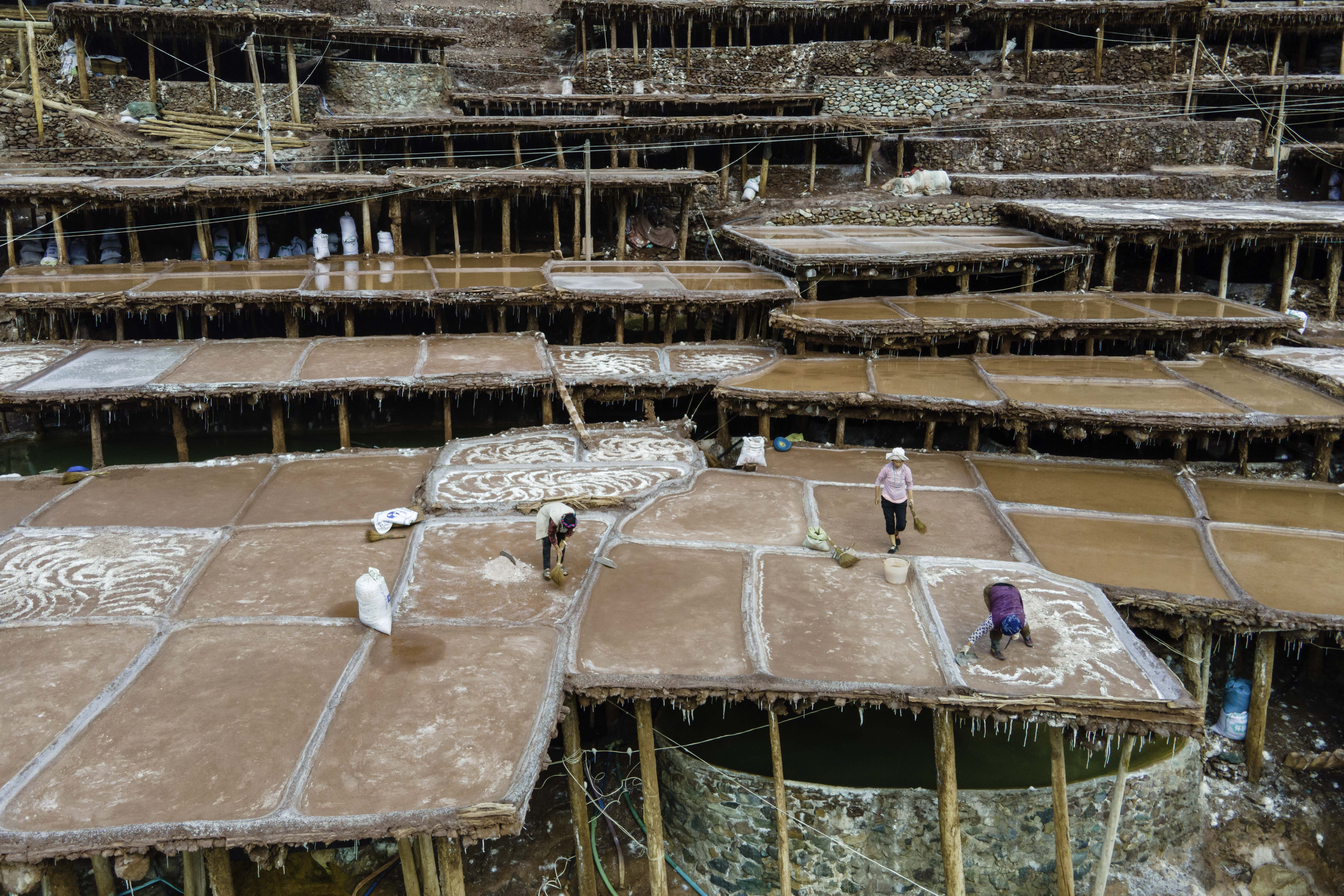 西藏:守护全国重点文物保护单位芒康盐井古盐田有法可依