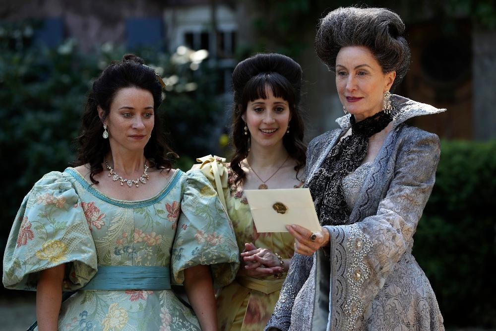 《绝望的主妇》女演员丽萨·巴恩斯车祸去世,享年65岁