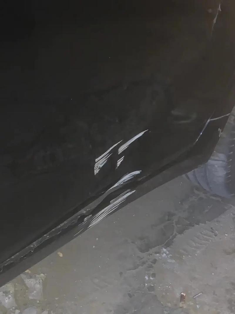 汽车漆面划痕处理的方法?