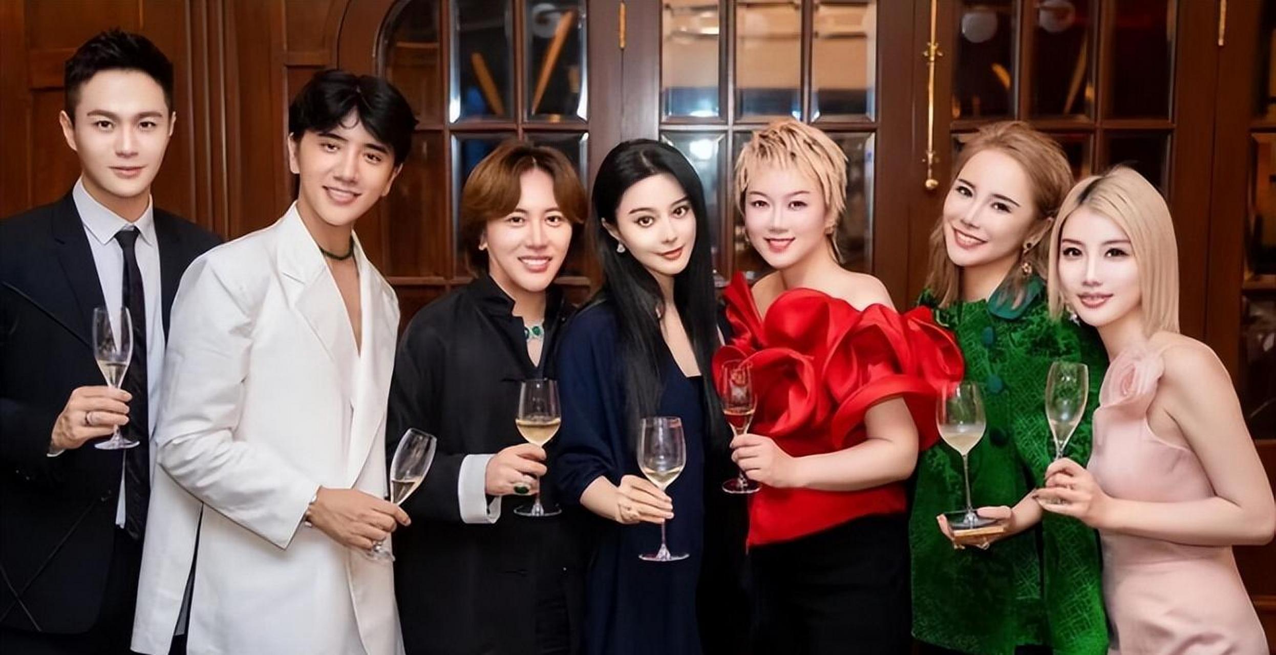 五四青年节假期这天,香港千亿富商刘銮雄(大刘)之妻陈凯韵(甘比)在其