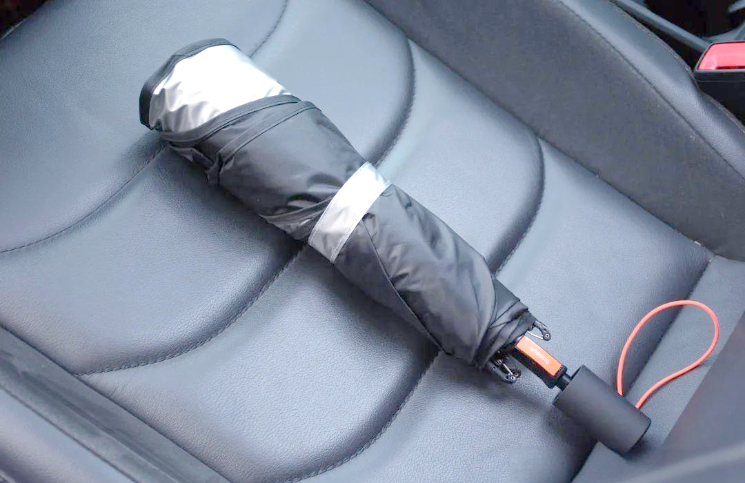 夏日车内防晒利器:倍思汽车遮阳伞全面评测