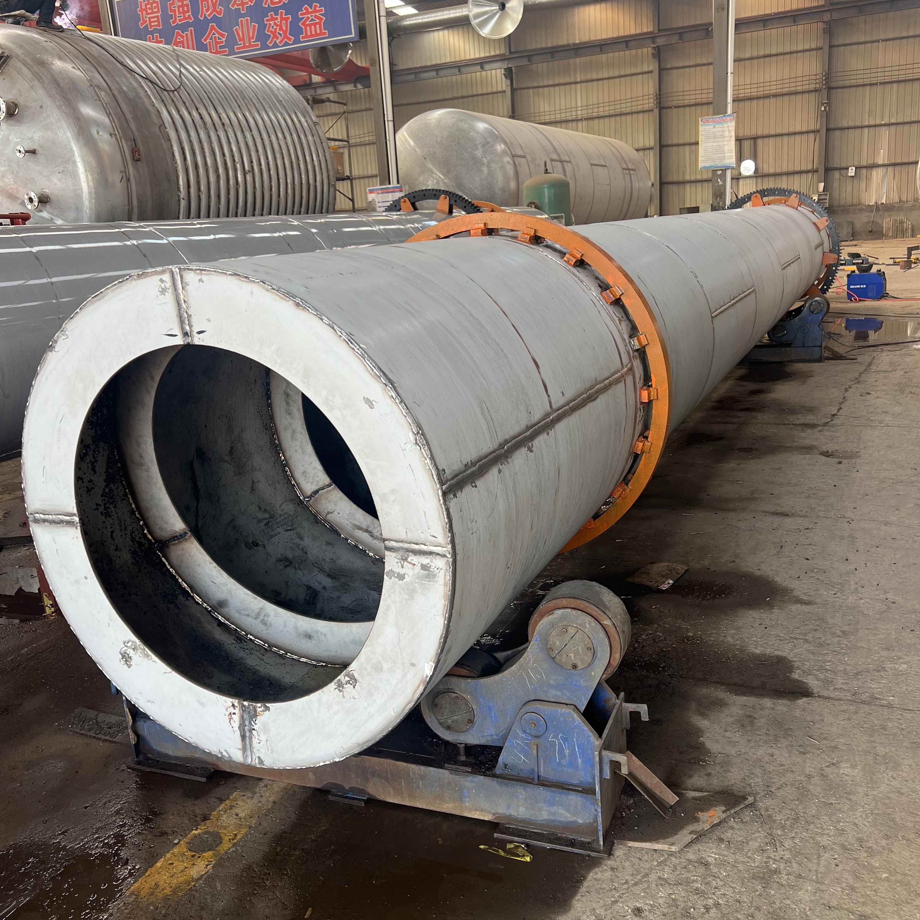 不锈钢滚筒烘干机对鸡粪烘干有什么要求?如何提高产量?