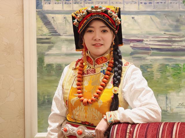 凝聚网络正能量①嘉绒姐姐阿娟:授人以渔 点亮高原致富之光