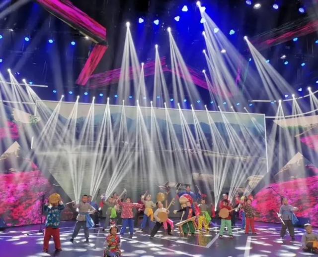 "共筑中国梦,关爱留守儿童"2021全国青少年春晚菏泽区