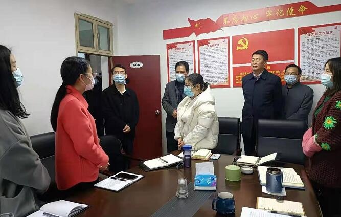 市人社局局长刘庆涛检查节后上班到岗情况