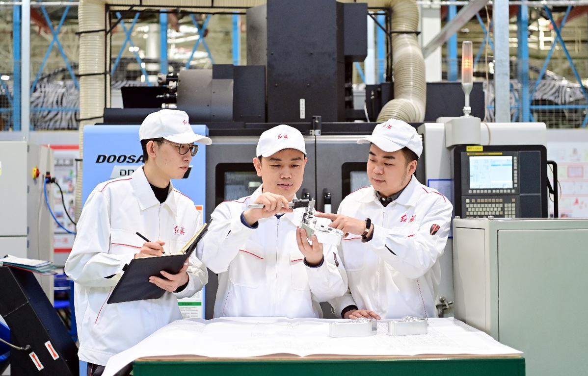 全国两会·代表说|杨永修:推进新能源汽车高层次技能人才的培养,助力